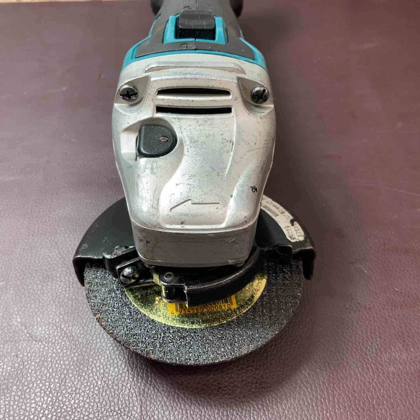 中古品】 マキタ(makita) 18V 100mmコードレスディスクグラインダ