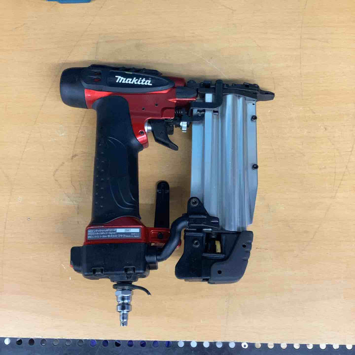 ★マキタ(makita) 高圧ピンネイラ AF501HP【越谷店】