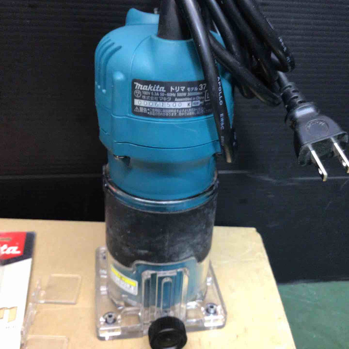☆マキタ(makita) 6mmトリマ 3709【戸田店】