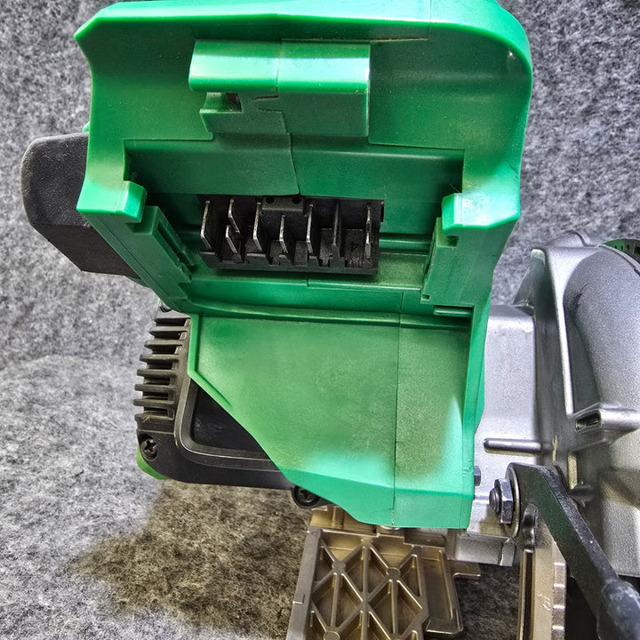 【中古品・マルチボルトバッテリー付き！】ハイコーキ(HIKOKI ※旧:日立工機) コードレス丸のこ C3605DB(NN)【桶川店】