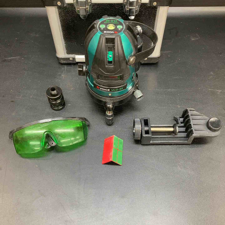◇VOICE レーザー墨出し器 5ライングリーンレーザー 矩十字・横 VLG-5X【川越店】