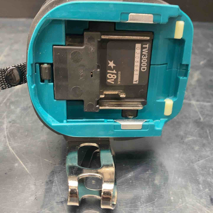 ★マキタ(makita) コードレスインパクトレンチ TW300DZ【川越店】