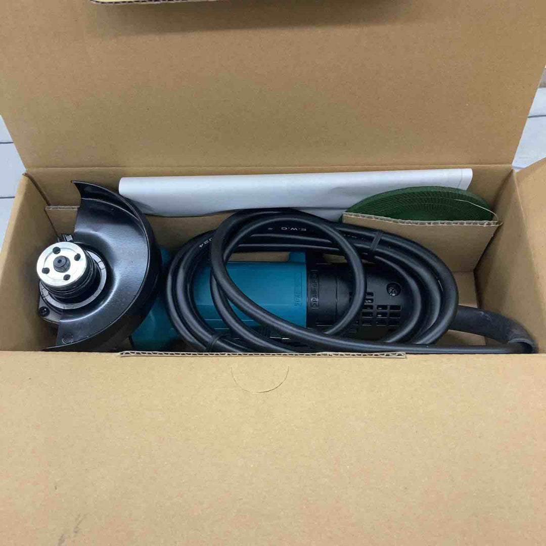 ☆マキタ(makita) 100mmディスクグラインダ 9533B【所沢店】