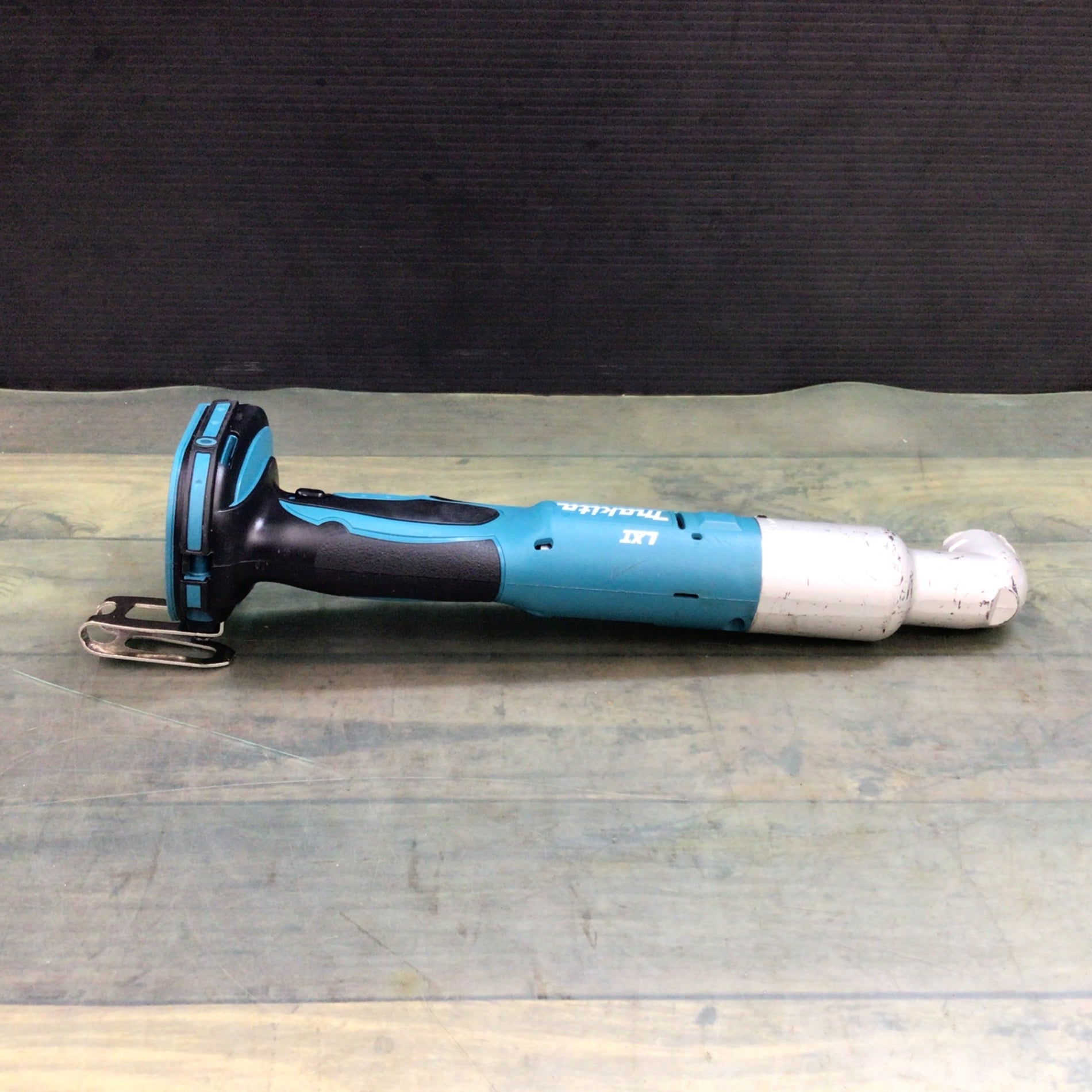 ☆マキタ(makita) コードレスアングルインパクトドライバ 18V TL061DZ