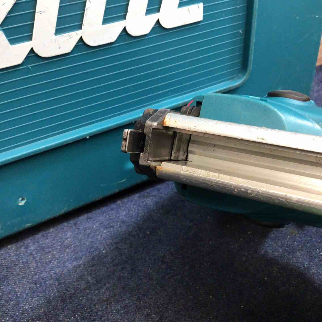 ◇マキタ(makita) コードレスタッカ ST120DZK 14.4V【八潮店】