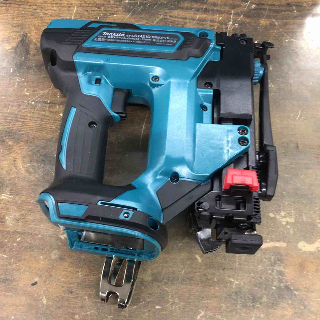 ★マキタ(makita) コードレスタッカー ST421DZK ※ケースにスレ等有り、説明書欠品【戸田店】