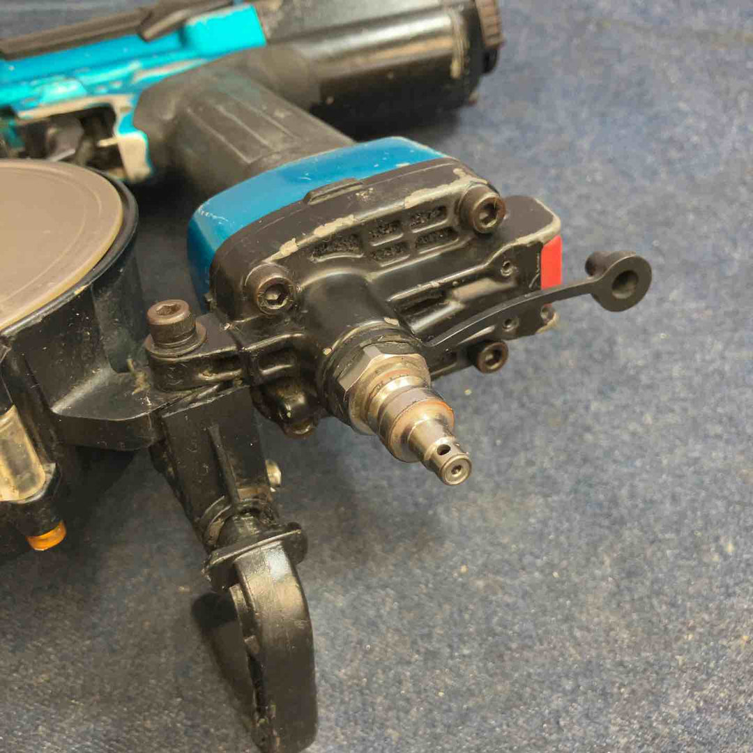 ★マキタ(makita) 高圧エアネジ打ち機 AR411HRM【八潮店】