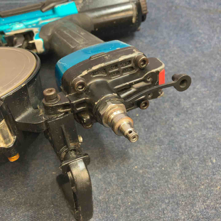 ★マキタ(makita) 高圧エアネジ打ち機 AR411HRM【八潮店】