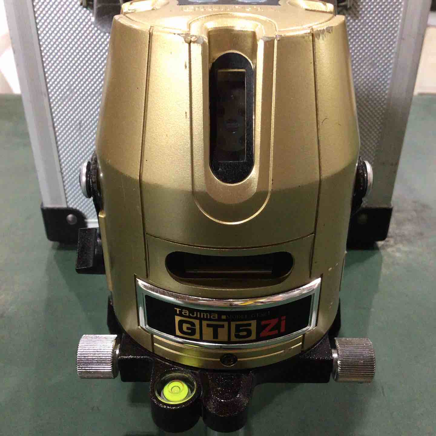 タジマ Tajima GT5Zi レーザー墨出し器【野田愛宕店】【店頭取引限定】【中古】ITDAVHPSFKBG Amazon | タジマ(Tajima) レーザー墨出し器 GT5Zi 矩十字・横 GT5Z-I