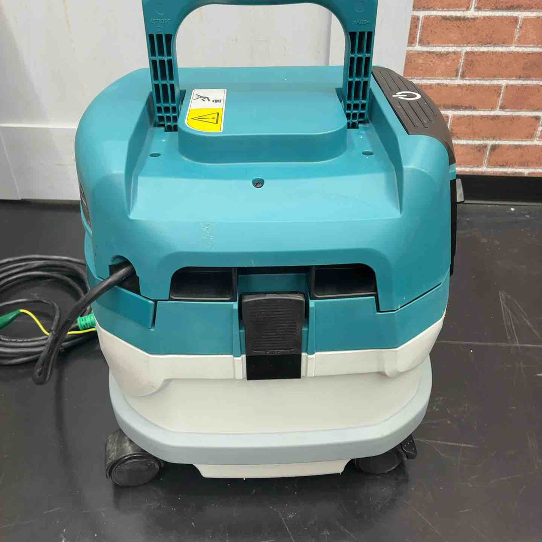 マキタ(makita) 集じん機 乾式 VC0830 連動機能【藤沢店】