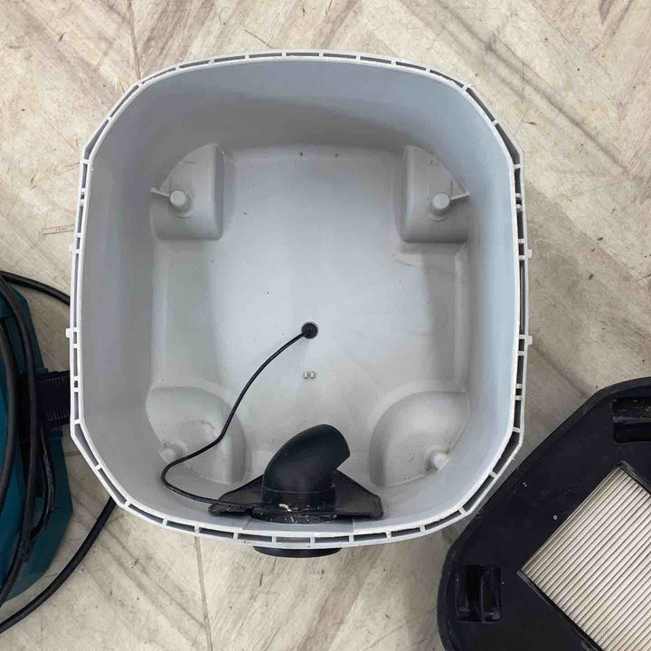 ★マキタ(makita) 集じん機 乾式 VC0830 連動機能【越谷店】