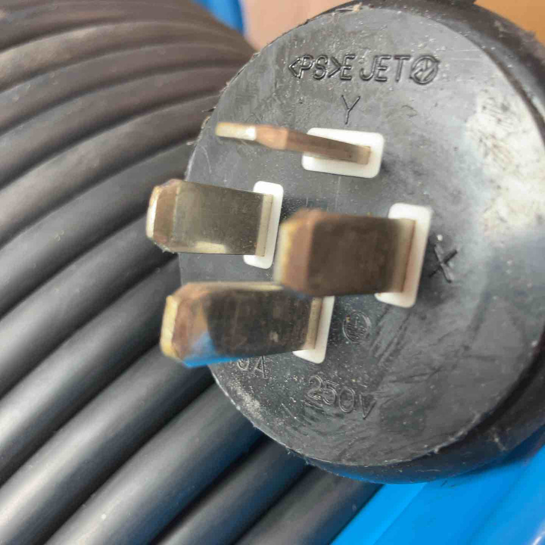 【中古品】 日動工業 野外型 防塵型 DNW-EC330-20A コードリール ドラム式電源 【東大和店】