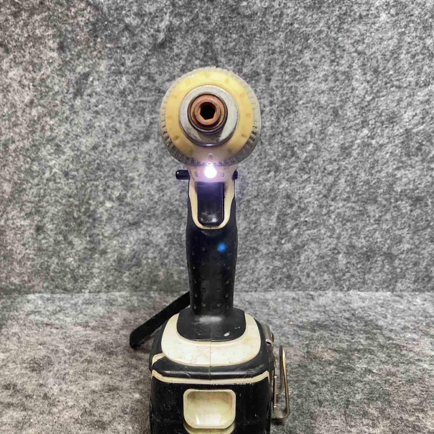 マキタ(makita) コードレスインパクトドライバー TD132DRFXW【桶川店