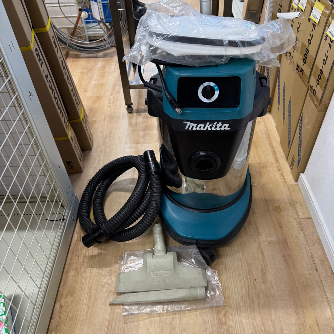 【中古品】マキタ(makita) 集じん機 490【電材館越谷店】