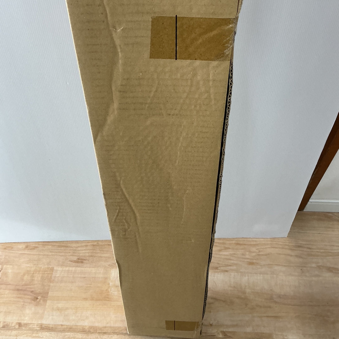 【未使用品】パナソニック(Panasonic) 一体型LED階段灯 NNCF42135LE9 幅1420mm×高160mm③【電材館越谷店】