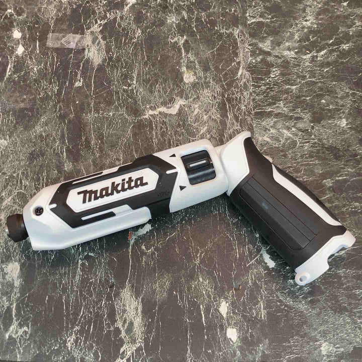 ★マキタ(makita) コードレスペンインパクトドライバー TD022DSHXW【八潮店】