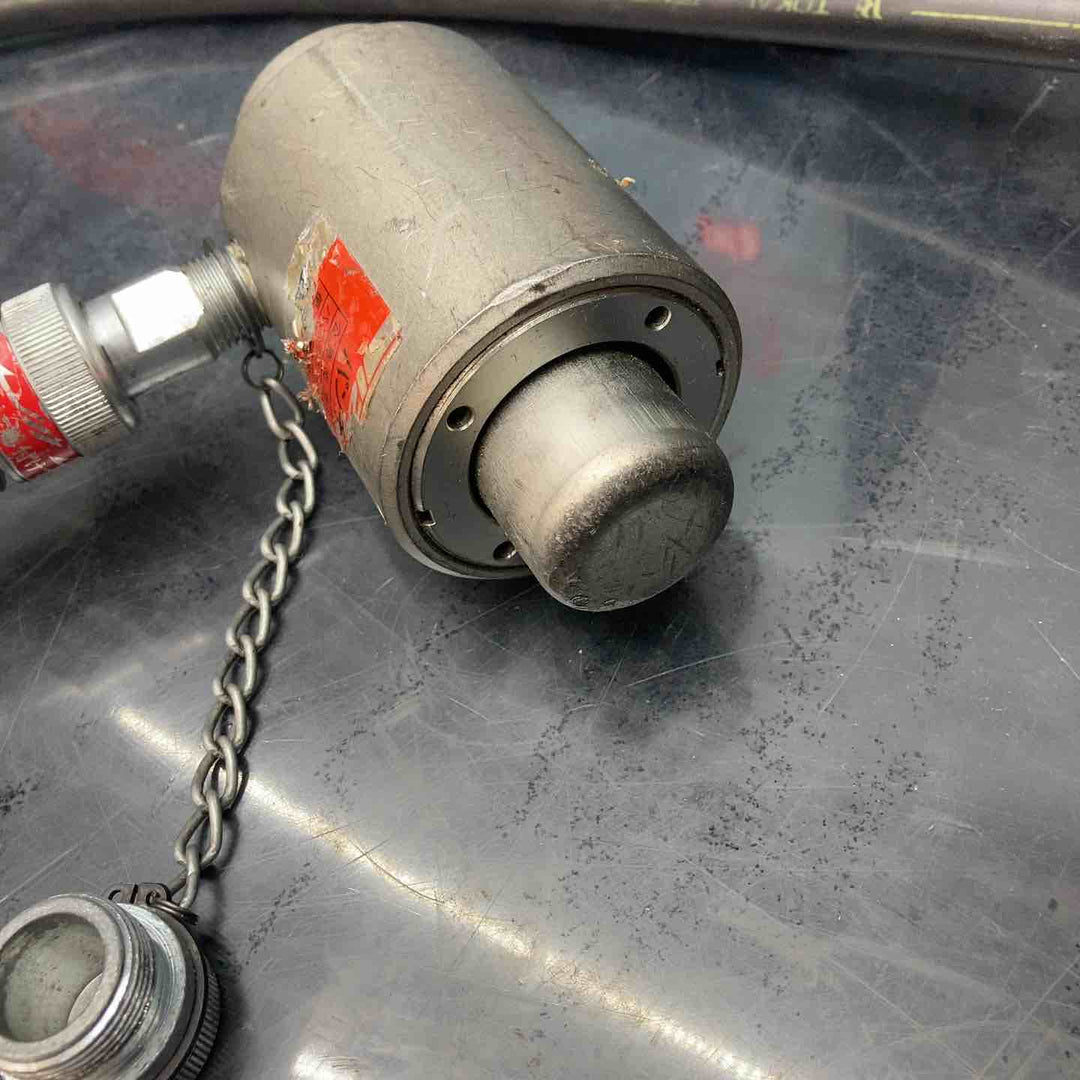 ◇泉精器(IZUMI) 分離型油圧式パンチャ SH-10-1(ポンプHP-180N付)【川越店】