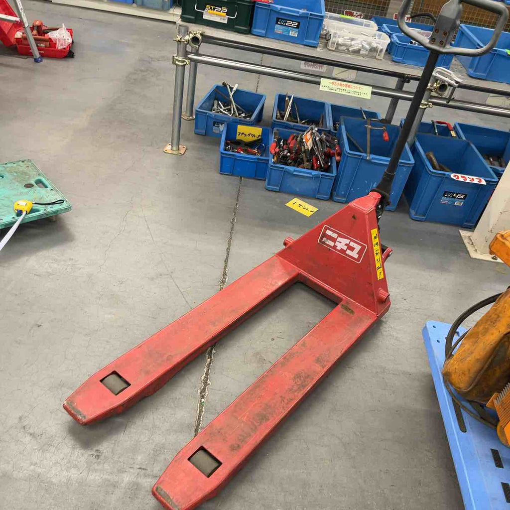 美品 ニチユ パレットトラック PT15S-18-107 最大荷重1500Kg ハンドリフト 美品 ニチユ パレットトラック PT15S-18-107 最大荷重1500Kg ハンド
