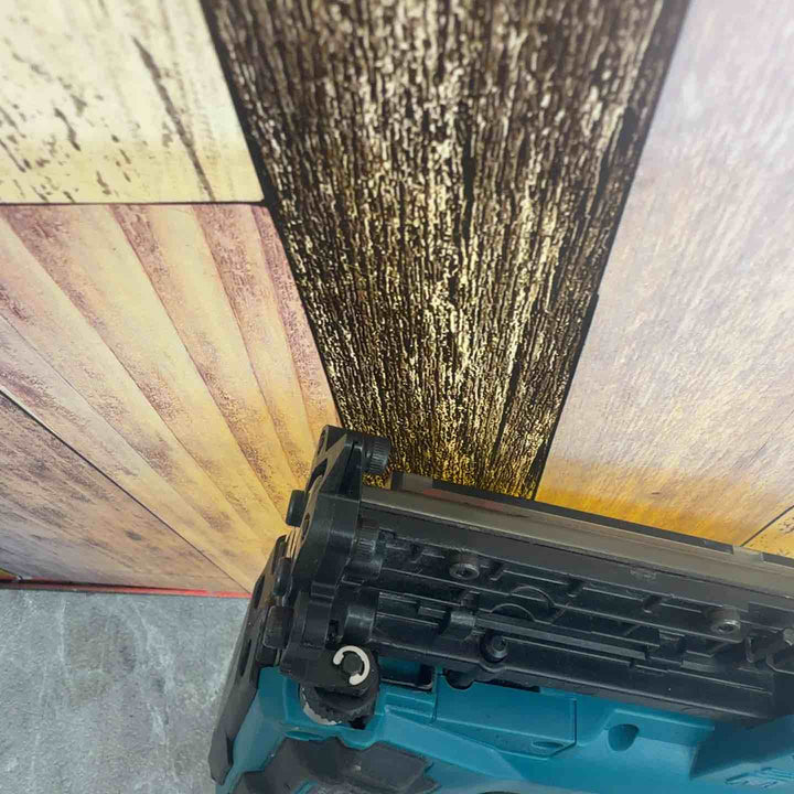 ★マキタ(makita) コードレスピンネイラ PT354DZK【八潮店】