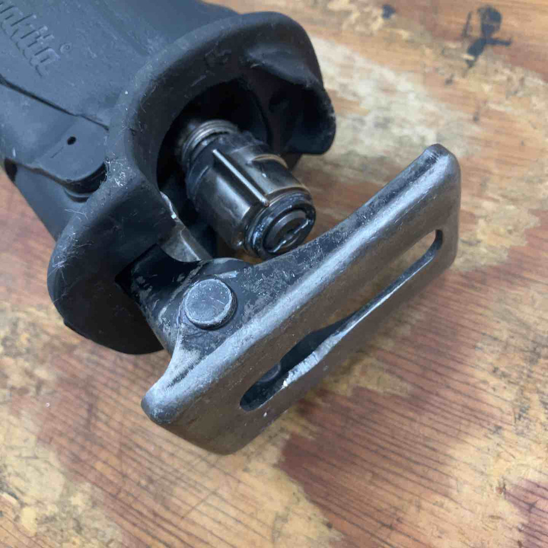 ★マキタ(makita) コードレスレシプロソー JR147DZK【柏店】