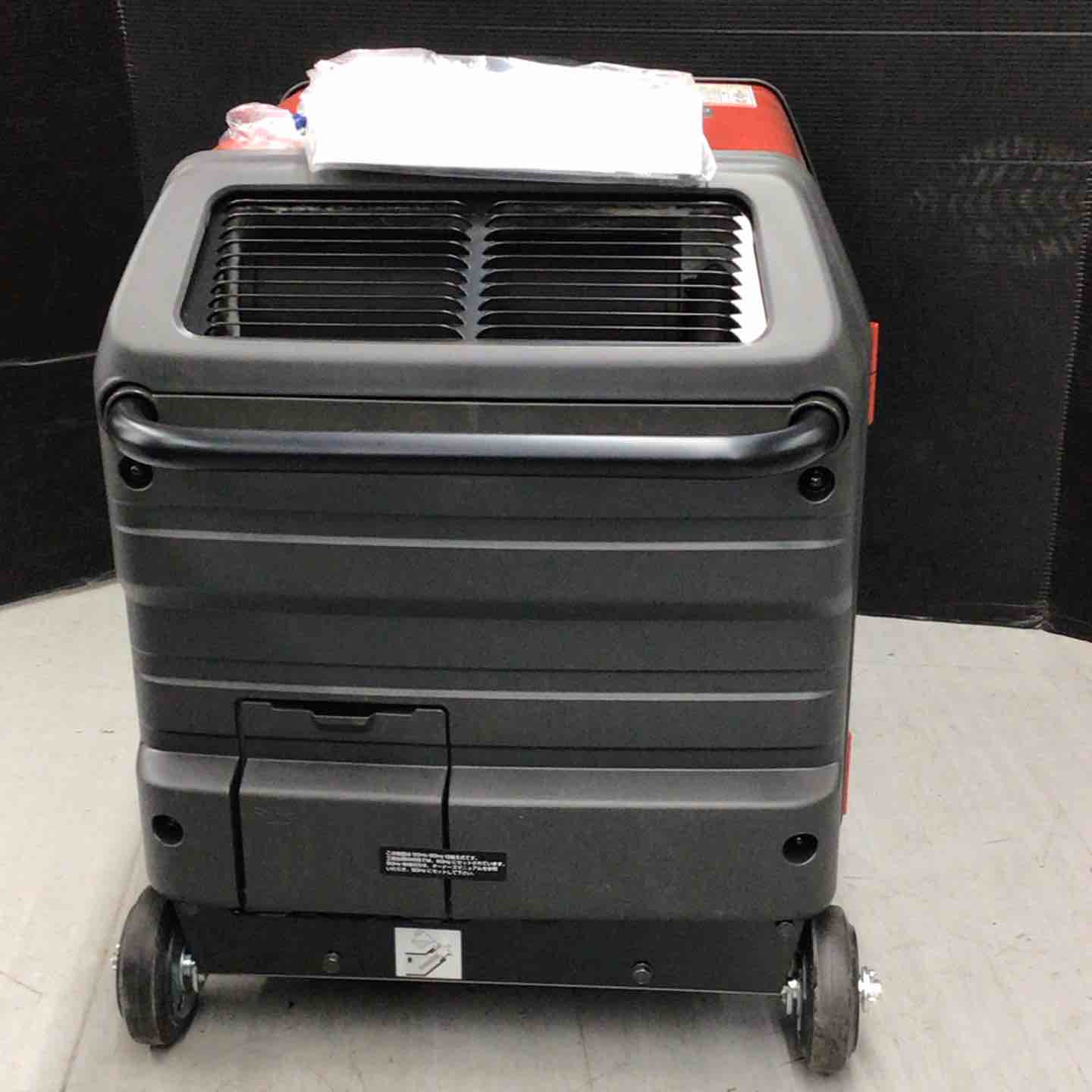 ホンダ EU28is インバーター発電機【野田愛宕店】【店頭取引限定】【中古】管理番号：ITI3T845QGRA 中古・店頭受取り限定】 ホンダ HONDA インバーター発電機 EU28iS 車輪