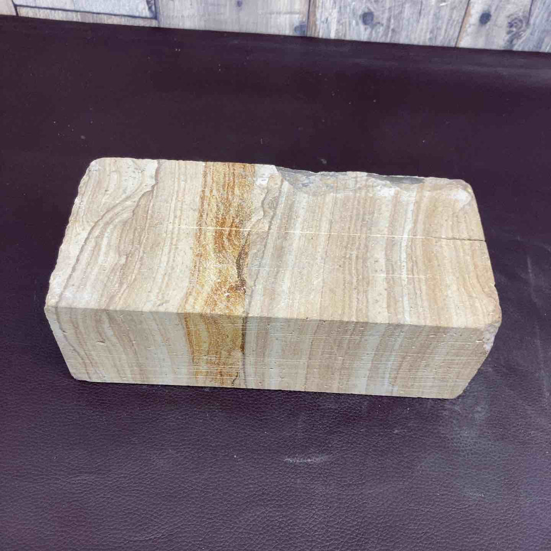 【超希少】 【中古美品】 天然砥石 産地不明 長さ220mmｘ幅110mmｘ高さ70mm 重量約4kg 番手細かめ 三河白名倉？ 沼田？ 【東大和店】
