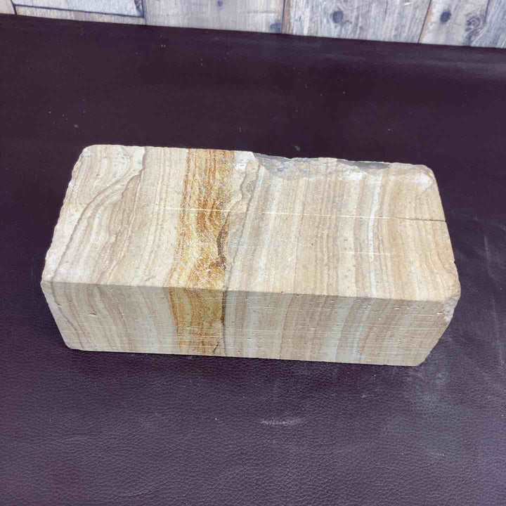 【超希少】 【中古美品】 天然砥石 産地不明 長さ220mmｘ幅110mmｘ高さ70mm 重量約4kg 番手細かめ 三河白名倉？ 沼田？ 【東大和店】