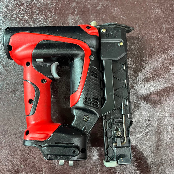 【中古品】★マックス(MAX) コードレスフィニッシュネイラ TJ-35FN1-BC/50A バッテリー2個付【東大和店】