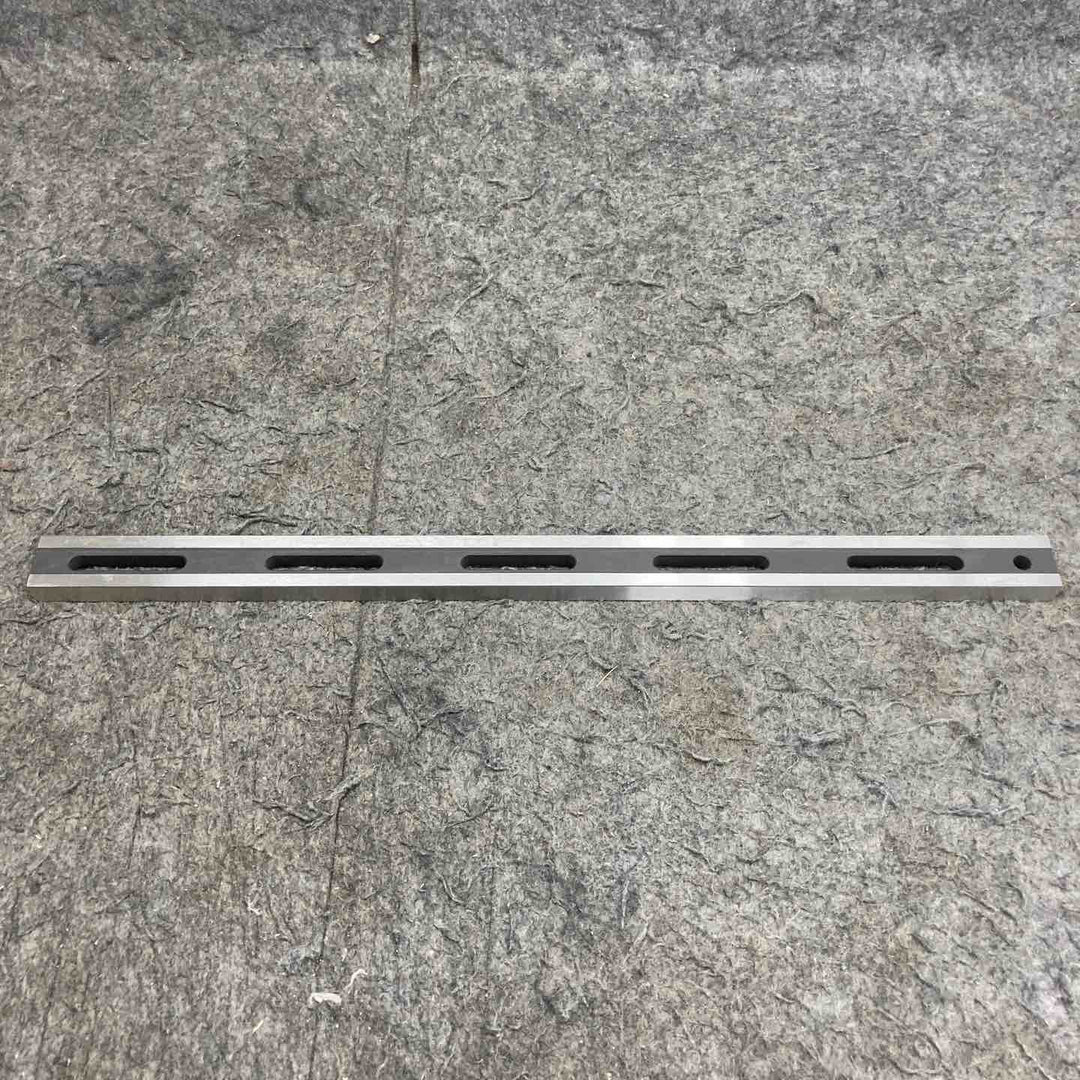 【中古美品】 ストレートエッジ メーカー・型番不明 ＊600mm×16mm×36mm 【鴻巣店】