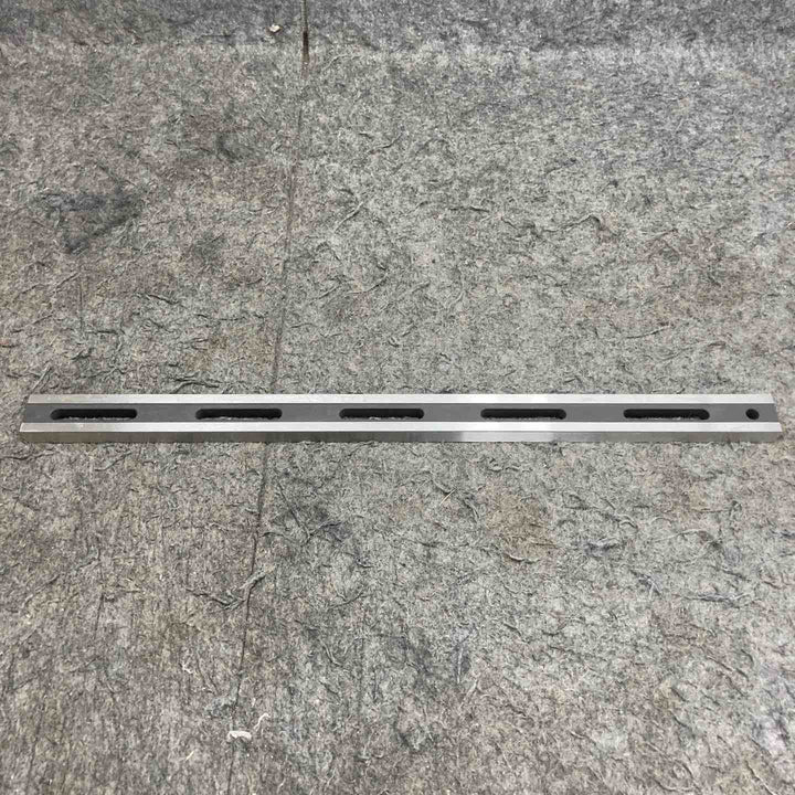 【中古美品】 ストレートエッジ メーカー・型番不明 ＊600mm×16mm×36mm 【鴻巣店】