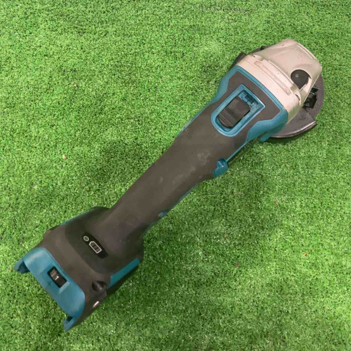 ★マキタ(makita) 100mmコードレスディスクグラインダ GA412DZ 18V 動作確認済【川口店】