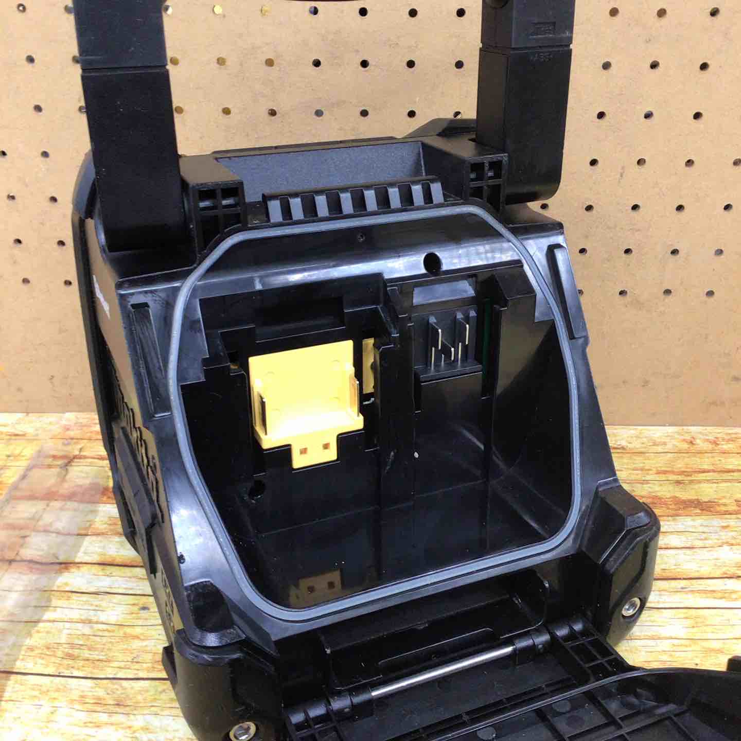 マキタ(makita) コードレススピーカー MR200B【川崎店】 – アクト