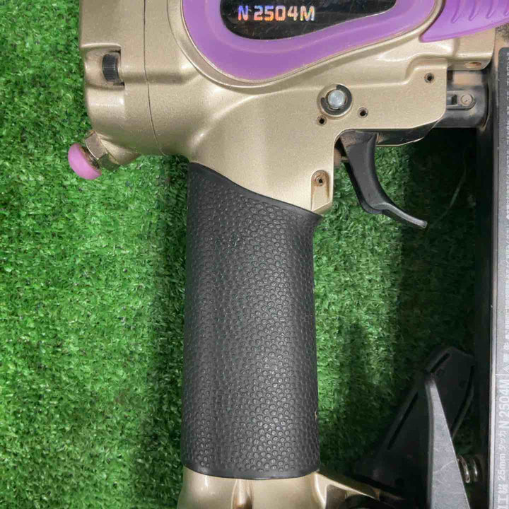 ☆ハイコーキ(HIKOKI ※旧:日立工機) 常圧エアタッカ N2504M【草加店】