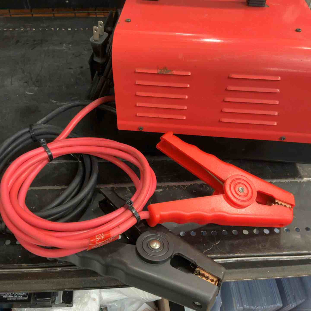 サンヨーテクニカ バッテリーチャージャー BC-2500 通電確認のみ【草加店】