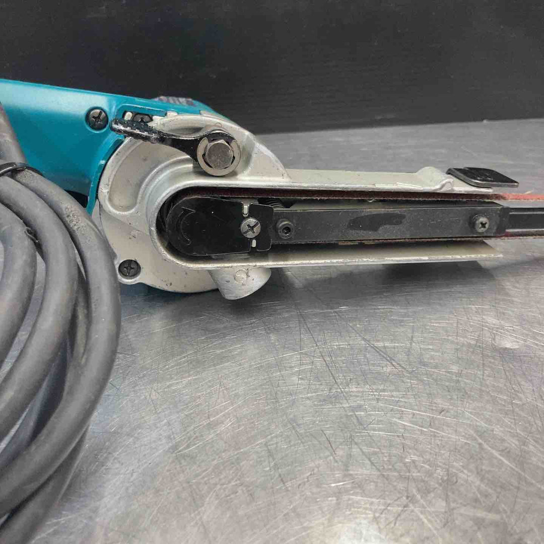 【中古品】 マキタ(makita) ベルトサンダー 9032 【東大和店】