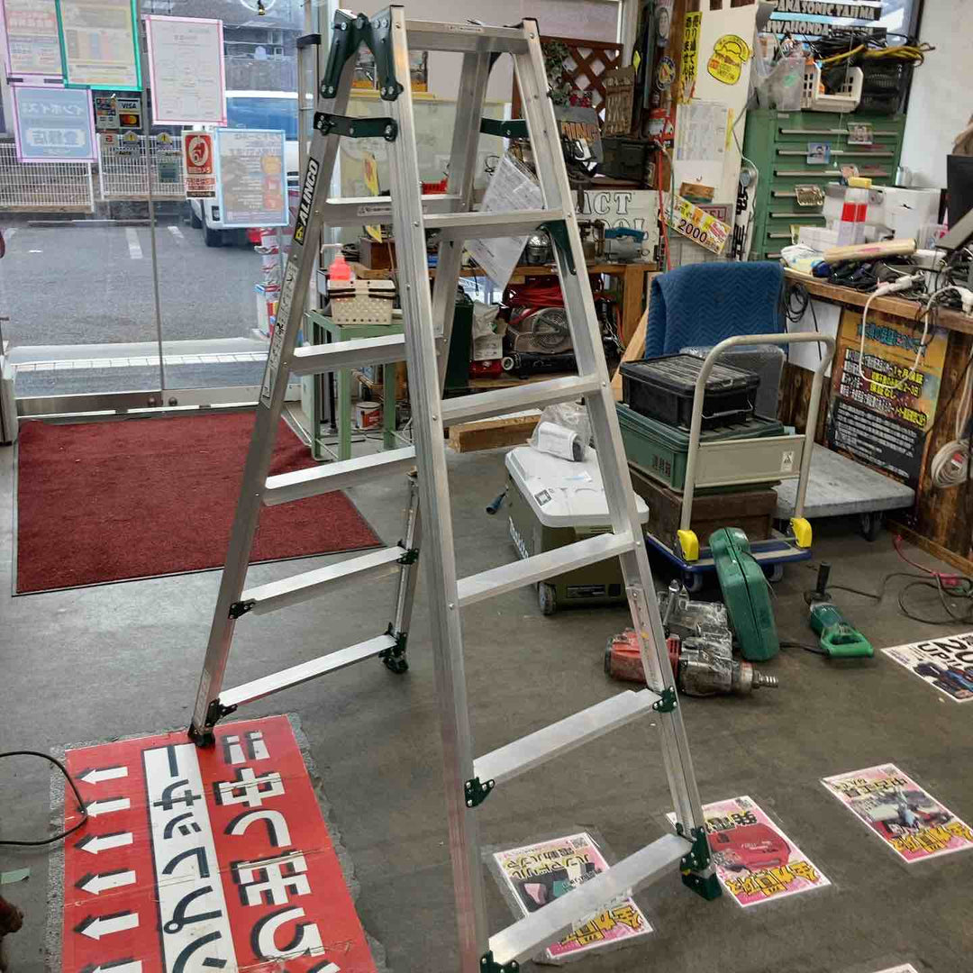 アルインコ 伸縮脚付きはしご兼用脚立(踏ざん幅60mm・各脚441mm伸縮) PRT180F【川崎店】