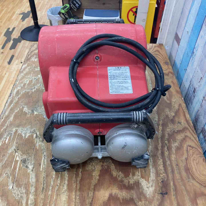 ★マックス(MAX) 常圧・高圧エアコンプレッサー AK-7000A2[5] 50Hz【柏店】