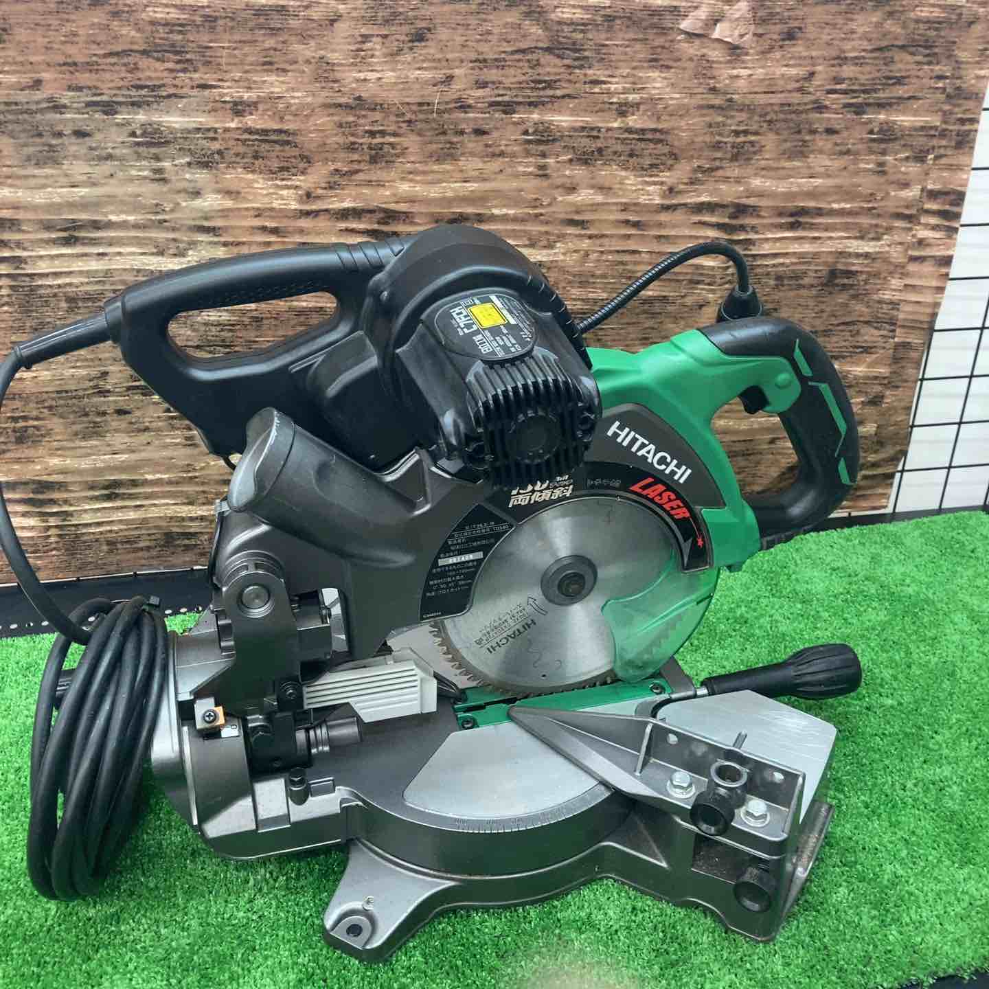 HiKOKI(ハイコーキ) 卓上丸のこ のこ刃径190mm 両傾斜45° LEDライト付 チップソー別売り C7FC HiKOKI(ハイコーキ) 卓上スライド丸のこ 刃径190mm FC7FSB 最大切断幅