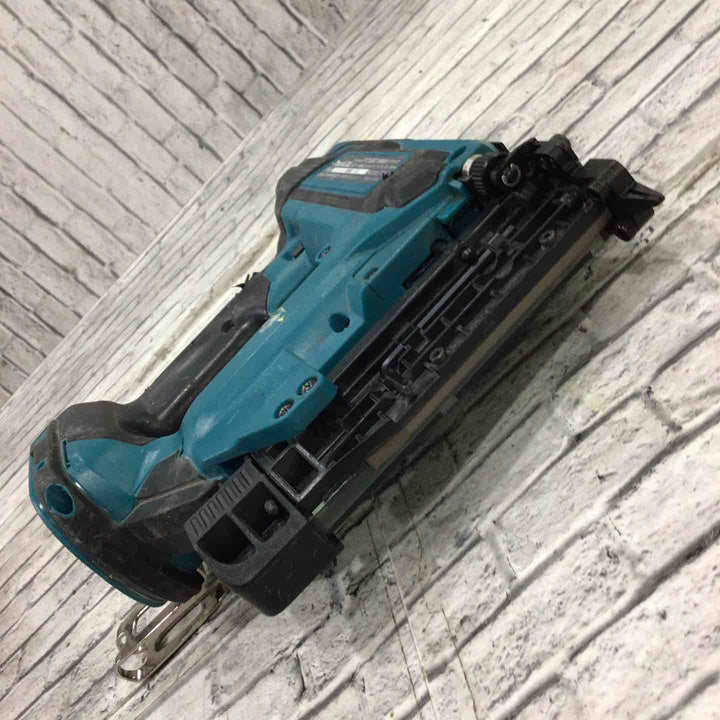 ★マキタ(makita) コードレスピンネイラ PT353DRG【川口店】