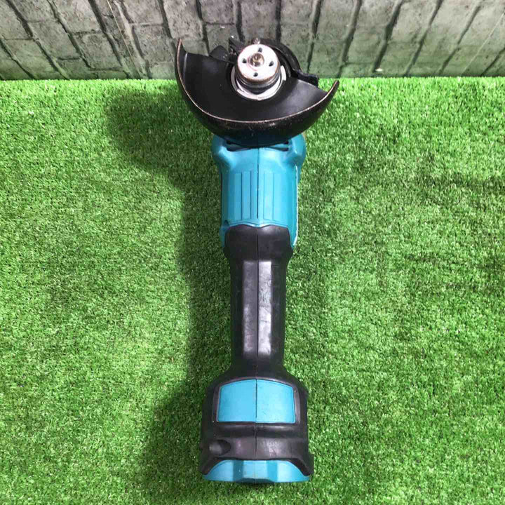 ◇マキタ(makita) 100mm コードレスディスクグラインダ GA403DZN (AG403DN)【川口店】