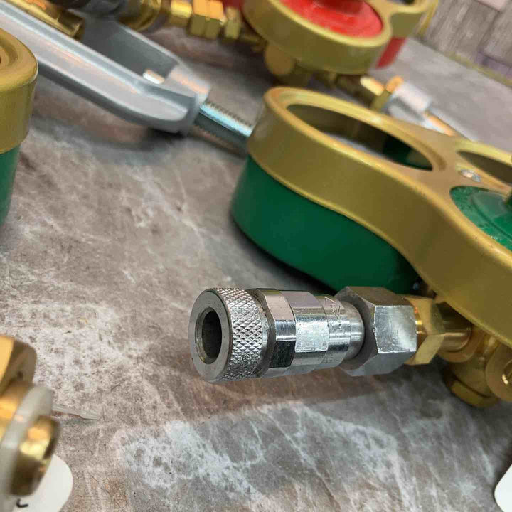 小池酸素工業 レギュレーター 酸素調整器×2、アセチレン調整器×2 セット ※動作未確認【八潮店】