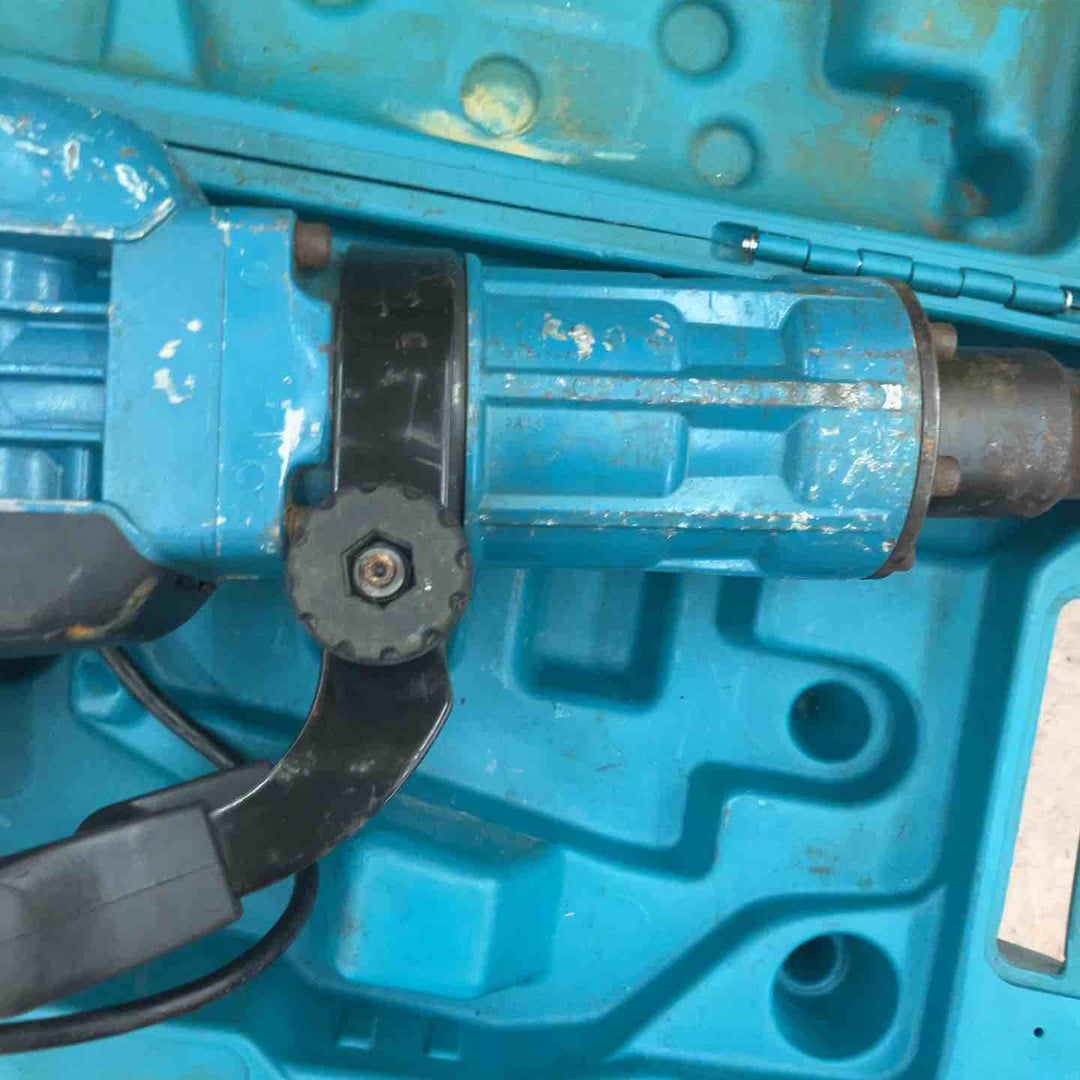 【中古品】マキタ(makita) 電動ハンマ HM1317C【所沢店】