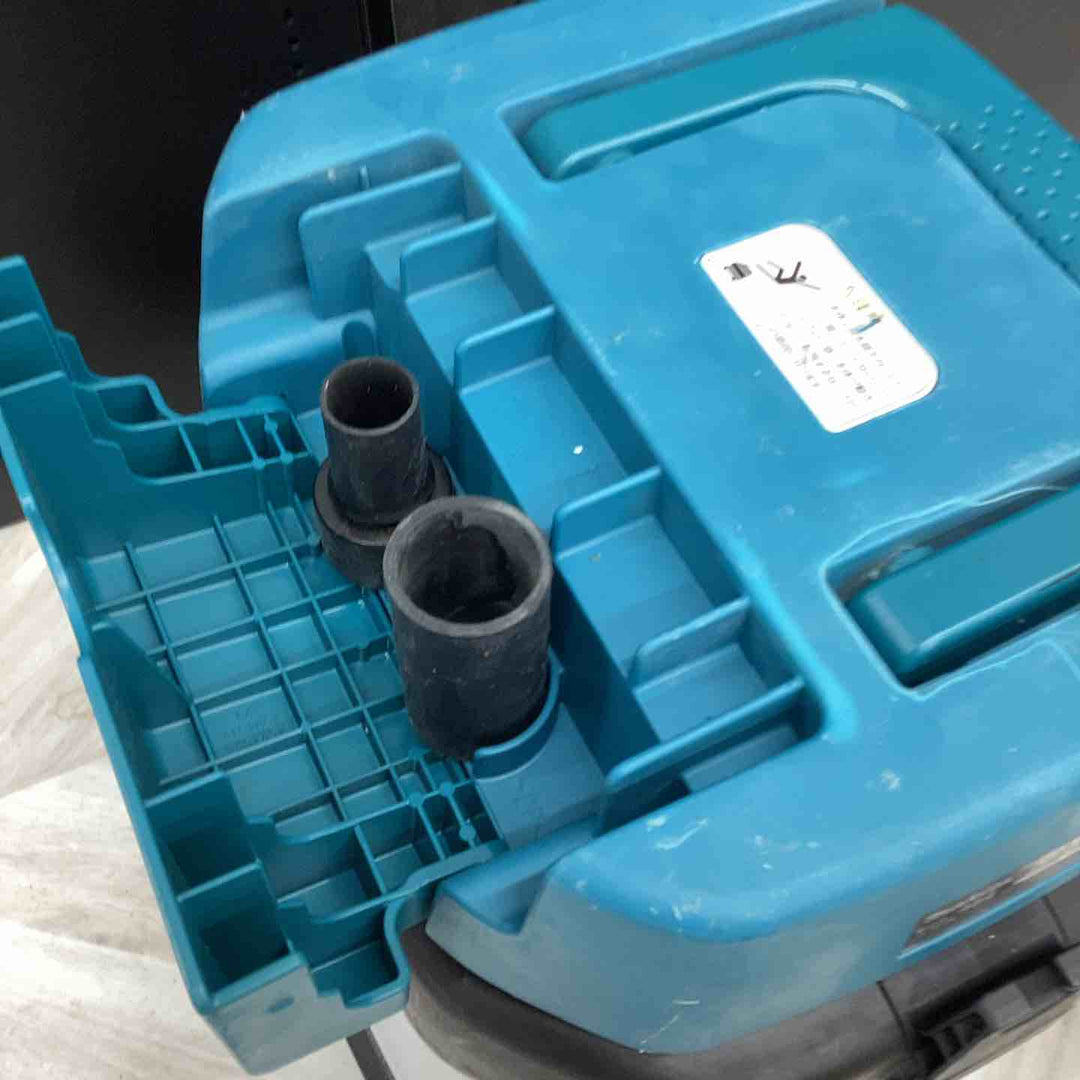 マキタ(makita) 集じん機 乾式 484(P) 業務用 大風量 粉塵 木くず 砂 液体 長時間 木くず 金属粉 有害 粉塵 チリ【越谷店】