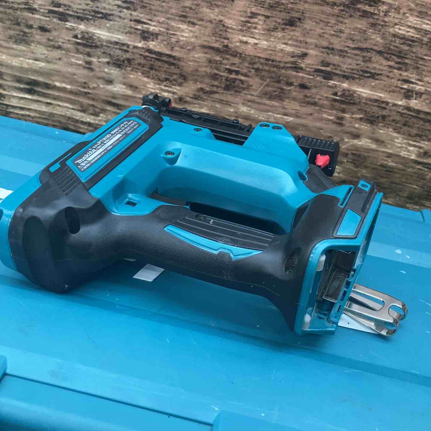 中古品】マキタ(makita) コードレスピンネイラ PT353DZK 動作確認済み