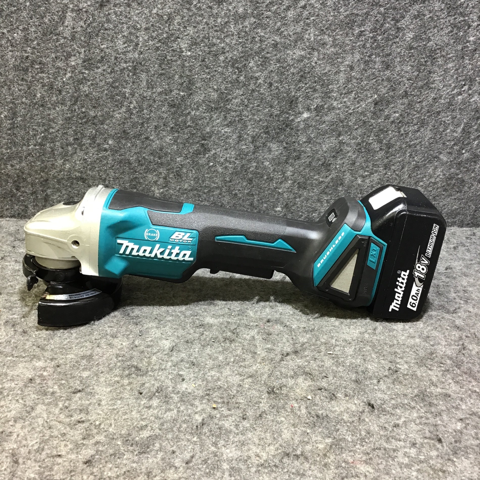 ☆マキタ(makita) 100mmコードレスディスクグラインダ GA408DRG【桶川