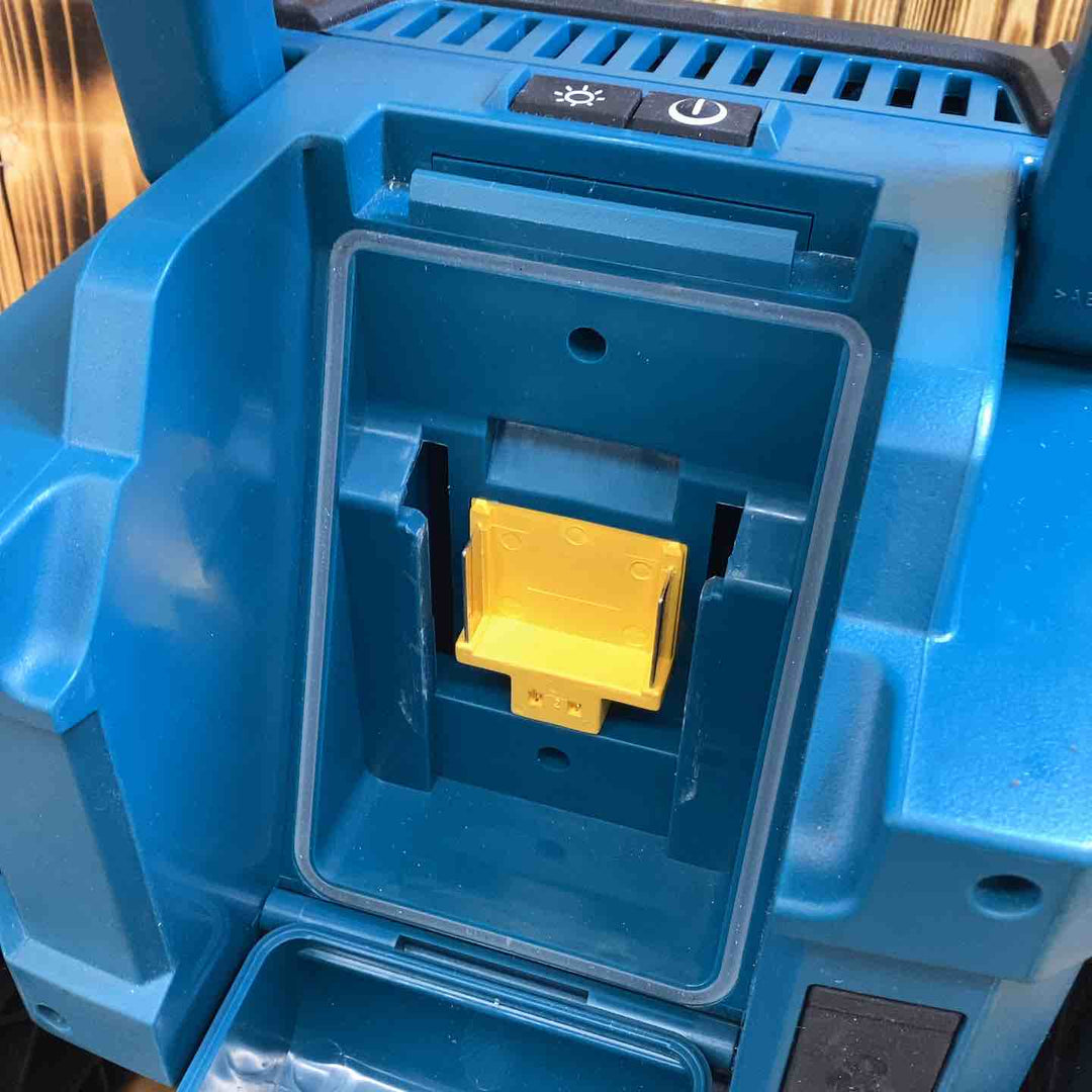 ★マキタ(makita) コードレススタンドライト ML811【越谷店】