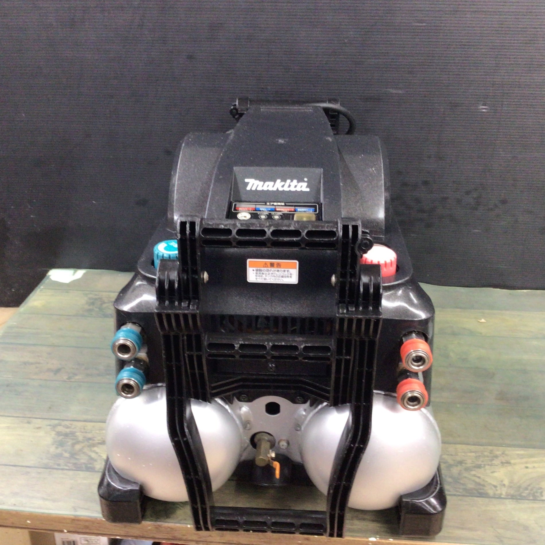 マキタ(makita) エアコンプレッサー AC430XH 【東大和店】 – アクト