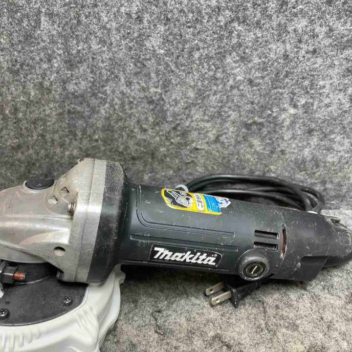 マキタ(makita) 100mmディスクグラインダ 9539B 三京ダイヤモンド 集じんアタッチメントクリーン太くん付き【桶川店】