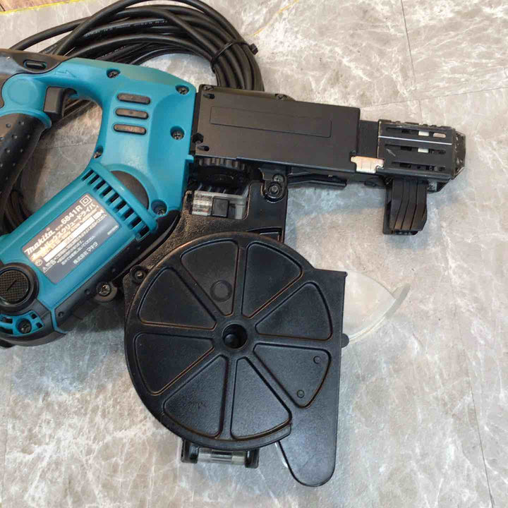 ☆マキタ(makita) オートパックスクリュードライバー 6841R【八潮店】