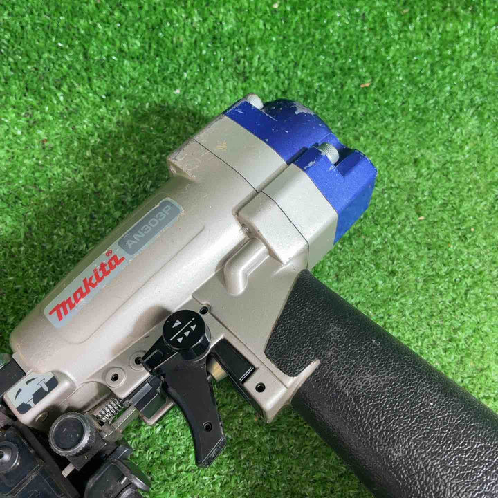 マキタ(makita) 常圧ポケットエア釘打 内装ボード用 AN303P【藤沢店】